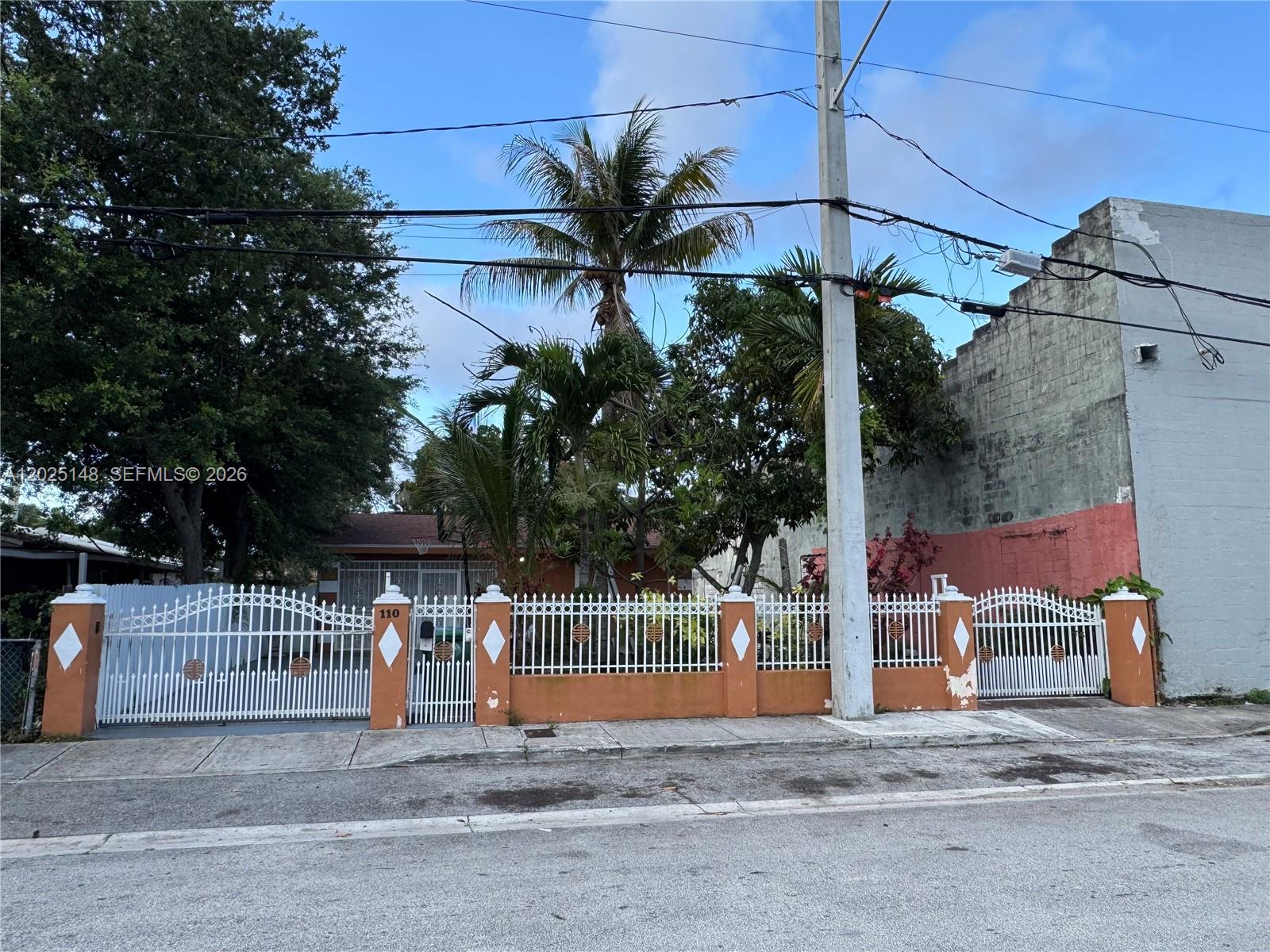 110 Nw 52nd Street Property Photo 1