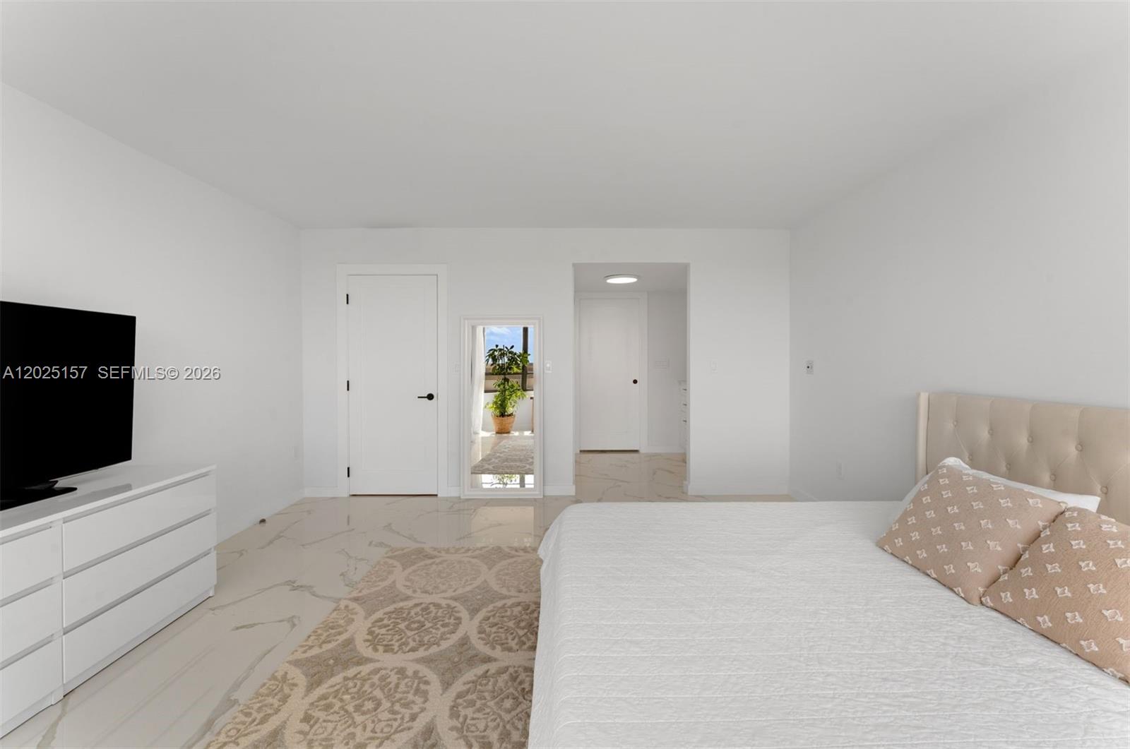 3 Grove Isle Drive C803 Property Photo 14