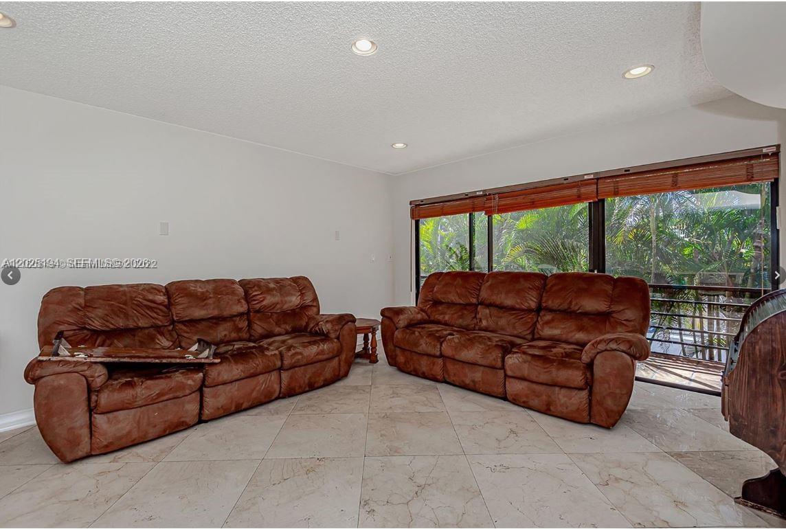 4000 N Hills Drive 29 Property Photo 7