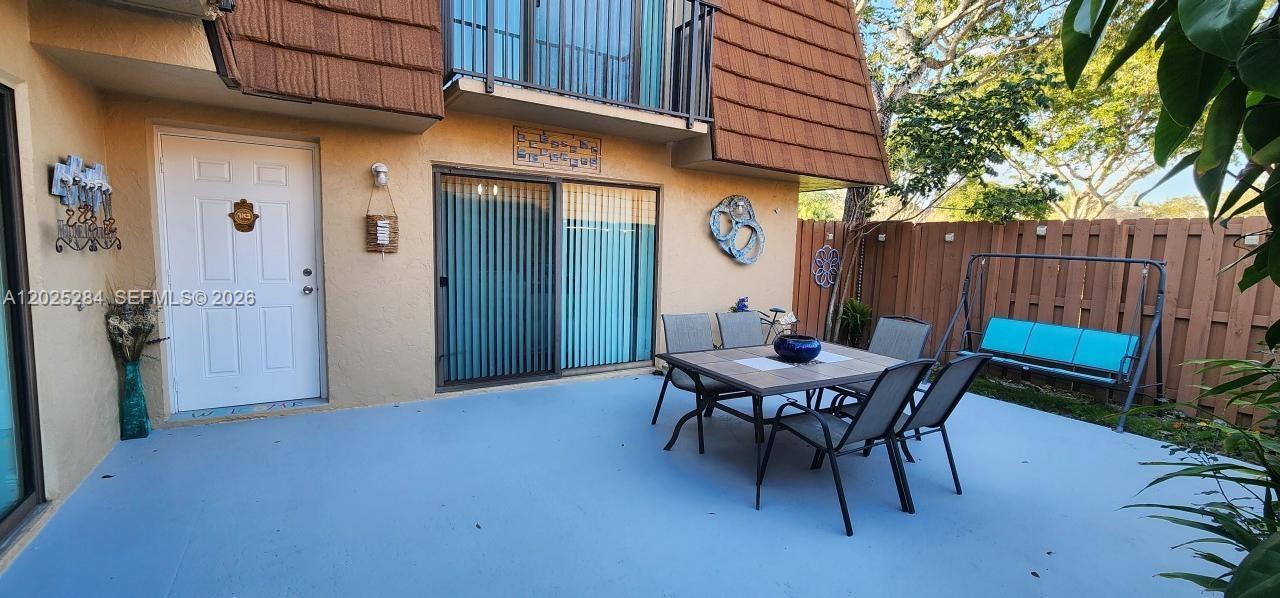 A12025284 Property Photo 3