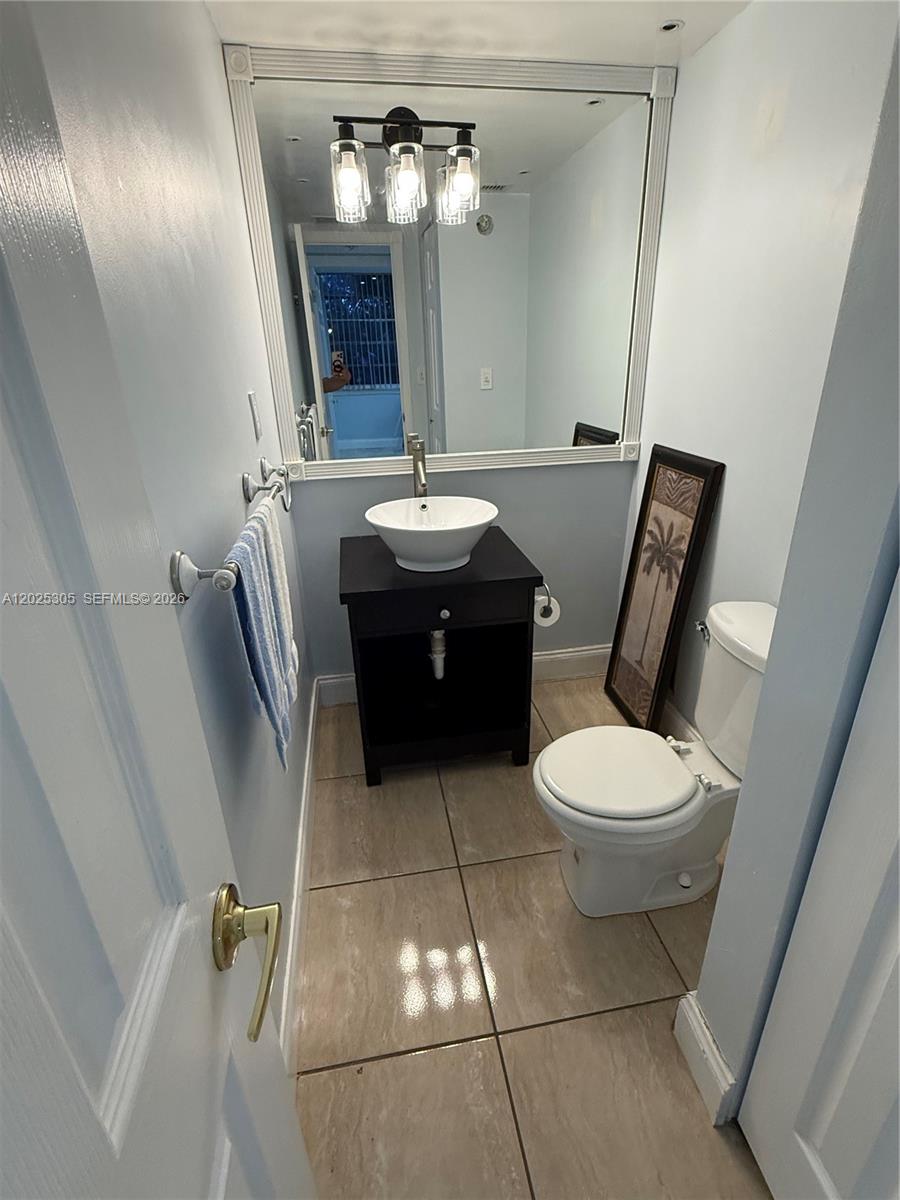 942 Ne 199th Street 102 Property Photo 5