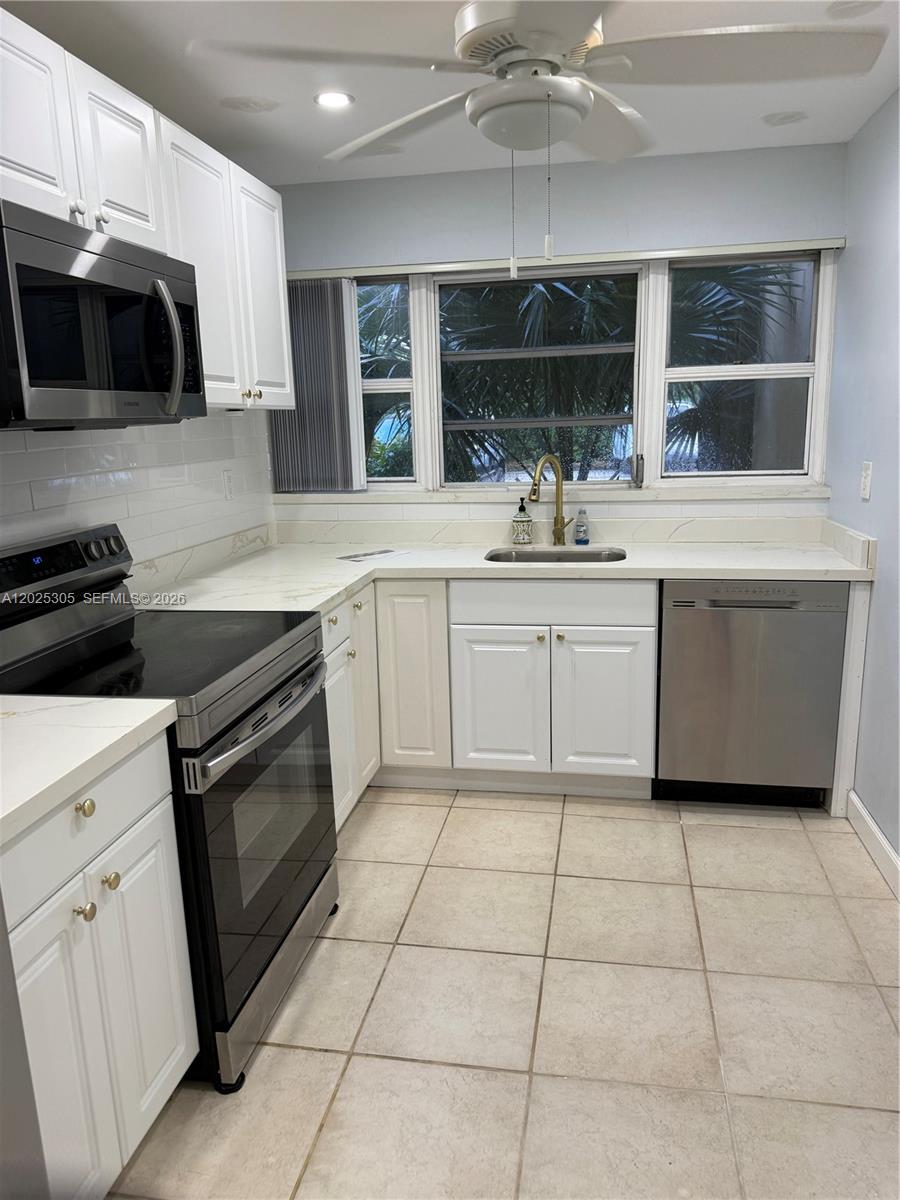942 Ne 199th Street 102 Property Photo 14