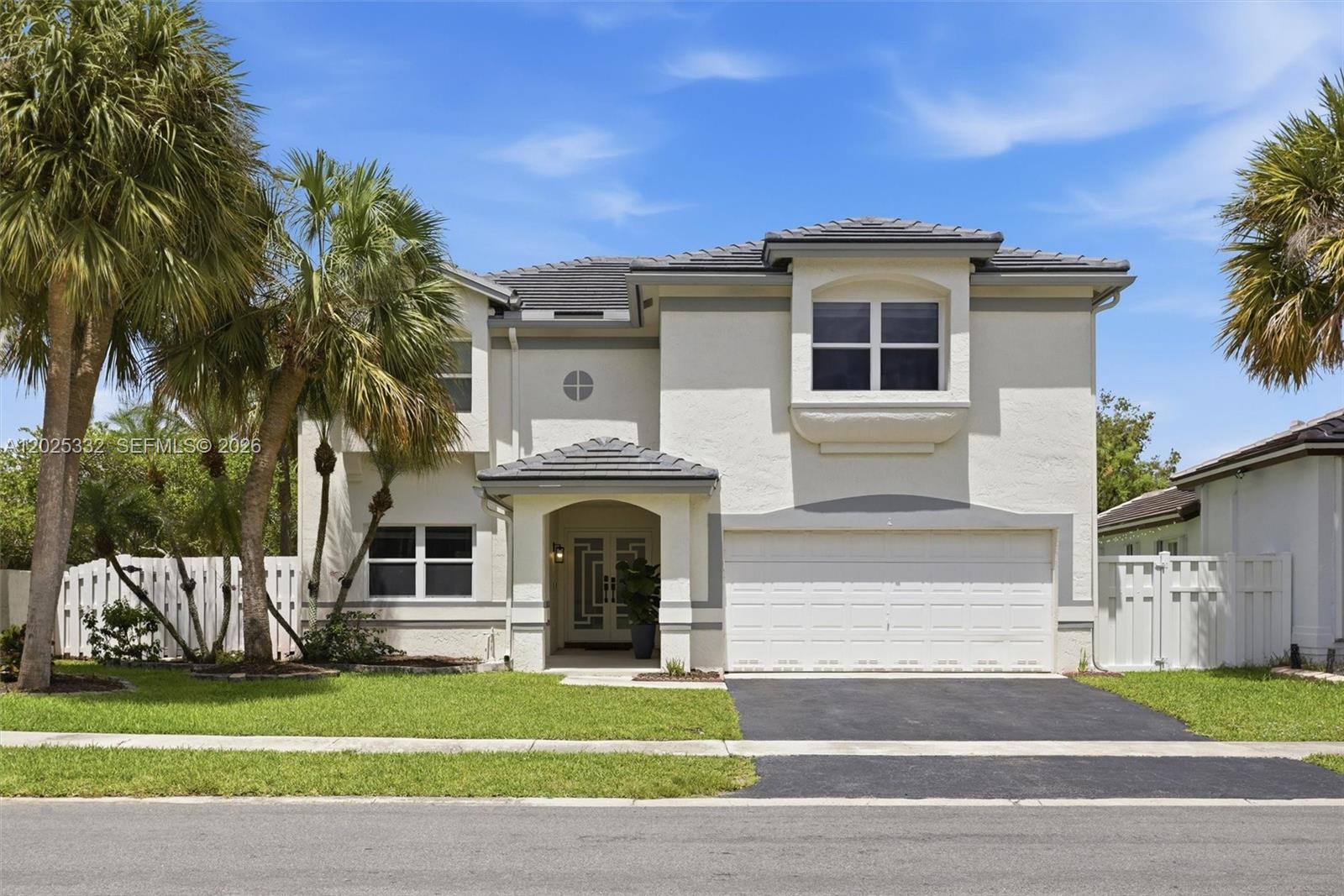 2 Gables Boulevard Property Photo 1