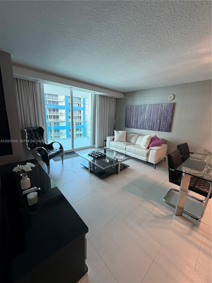 2101 Brickell Avenue 1104 Property Photo 2
