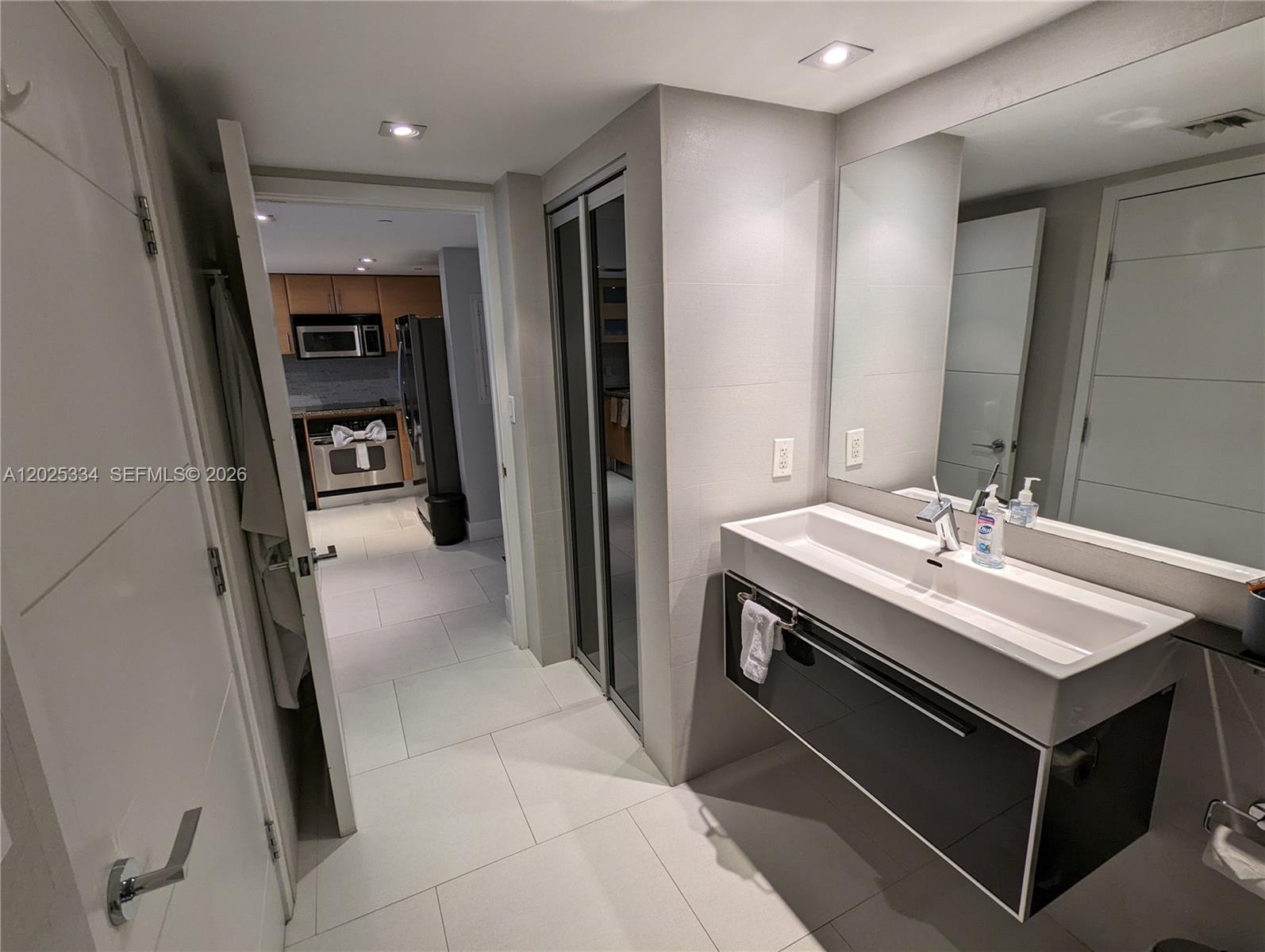 2101 Brickell Avenue 1104 Property Photo 9