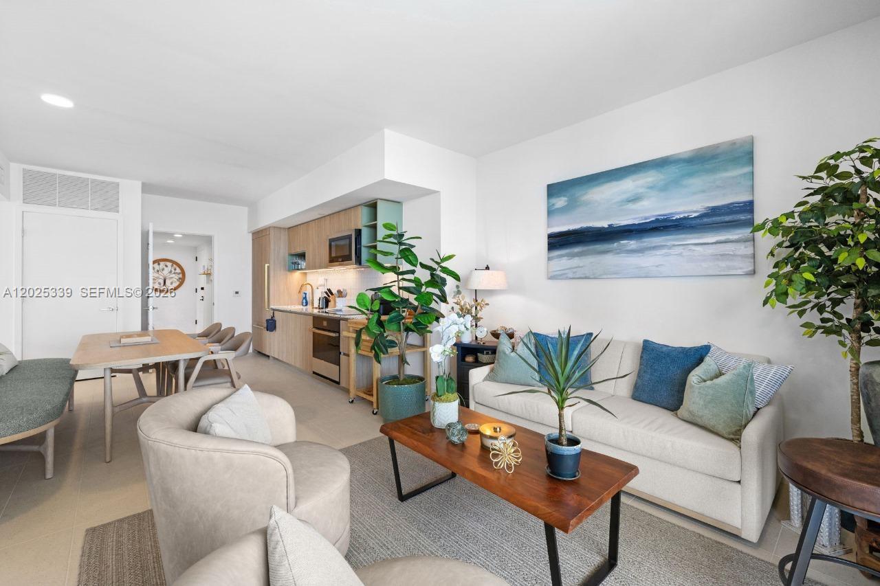 A12025339 Property Photo 8