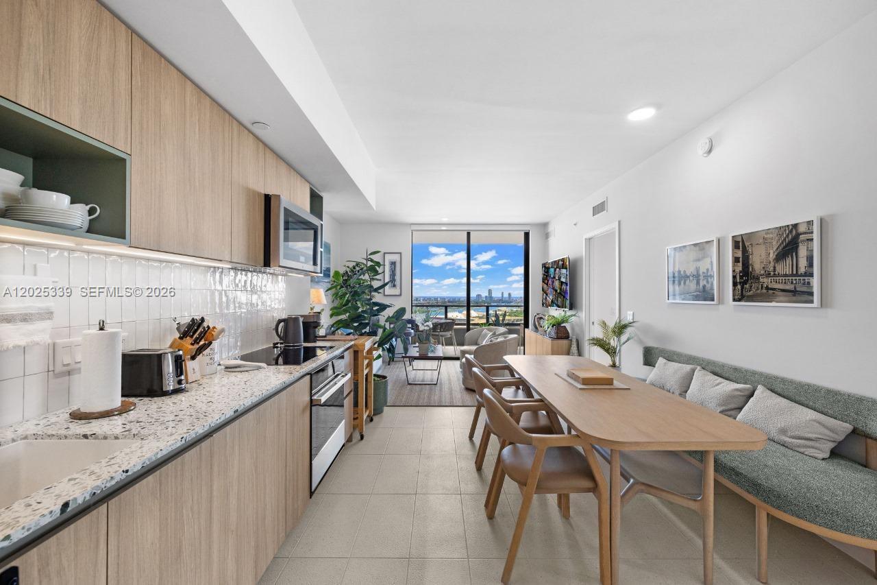 A12025339 Property Photo 12