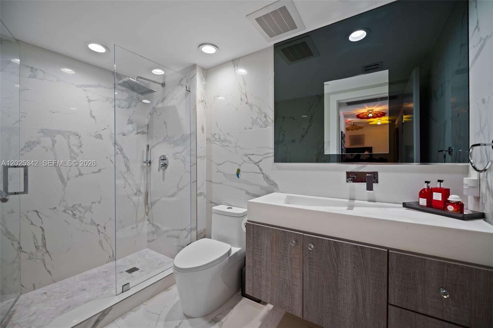 1800 S Ocean Drive 310 Property Photo 17