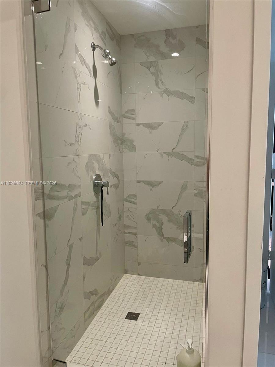 851 Ne 1st Avenue 1808 Property Photo 24