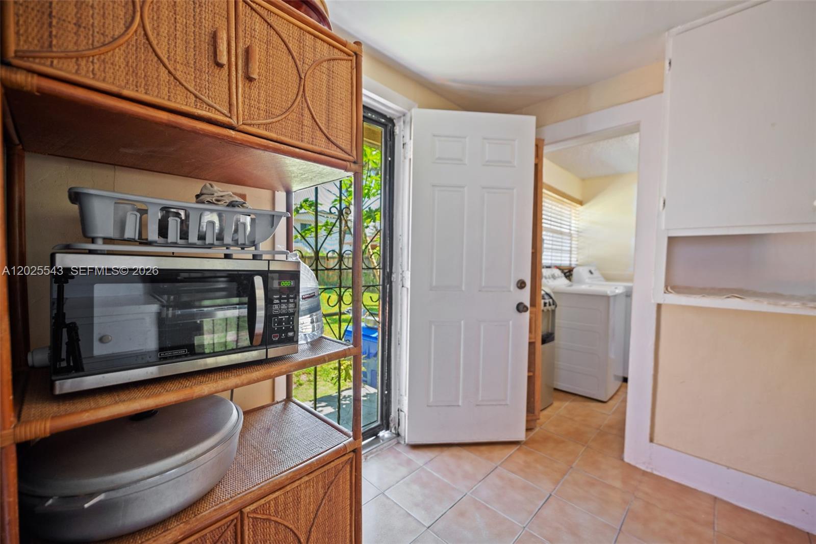 1053 Nw 28th Street Property Photo 13