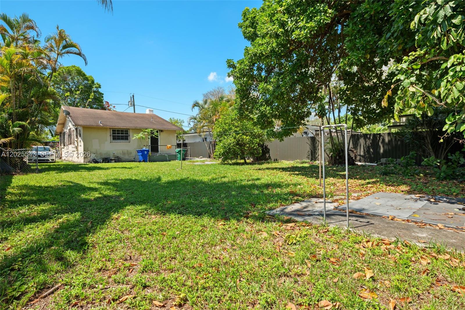 1053 Nw 28th Street Property Photo 23