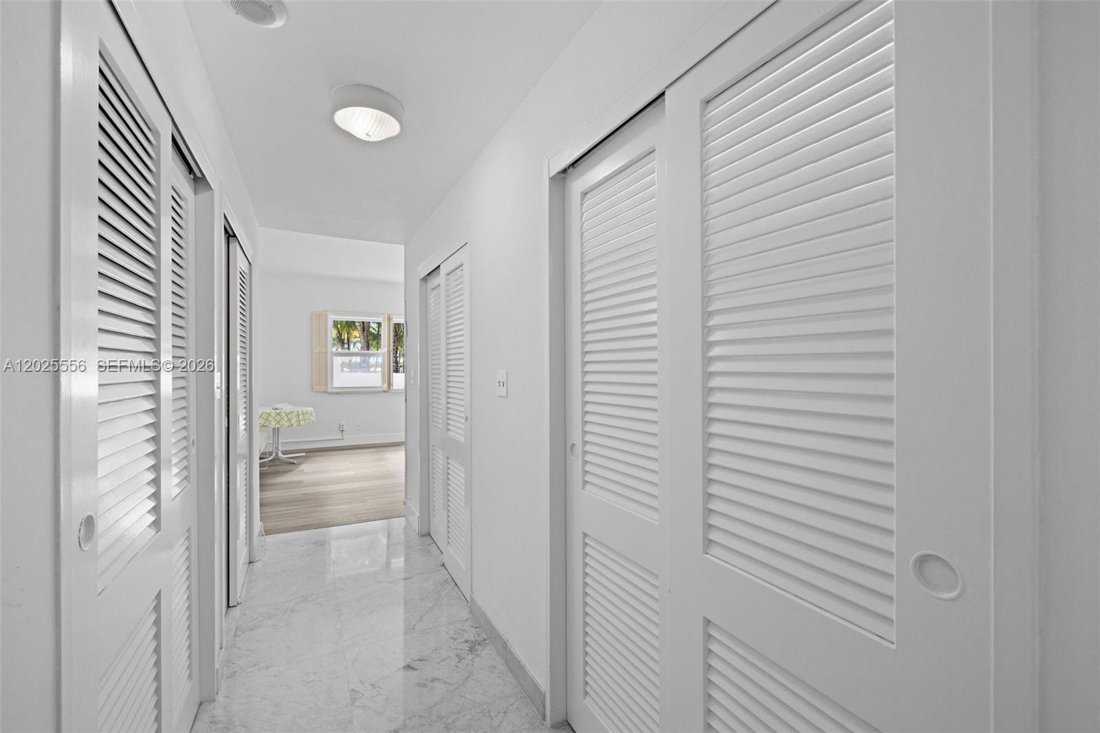 4925 Collins Avenue 1a Property Photo 13
