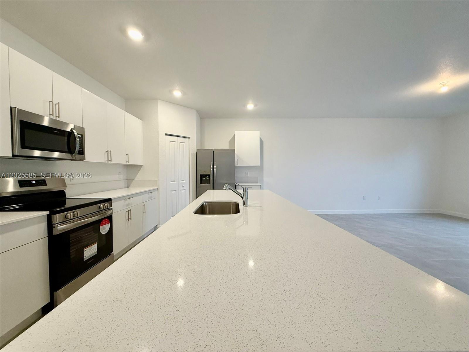 2958 Park Place 5838 Property Photo 4