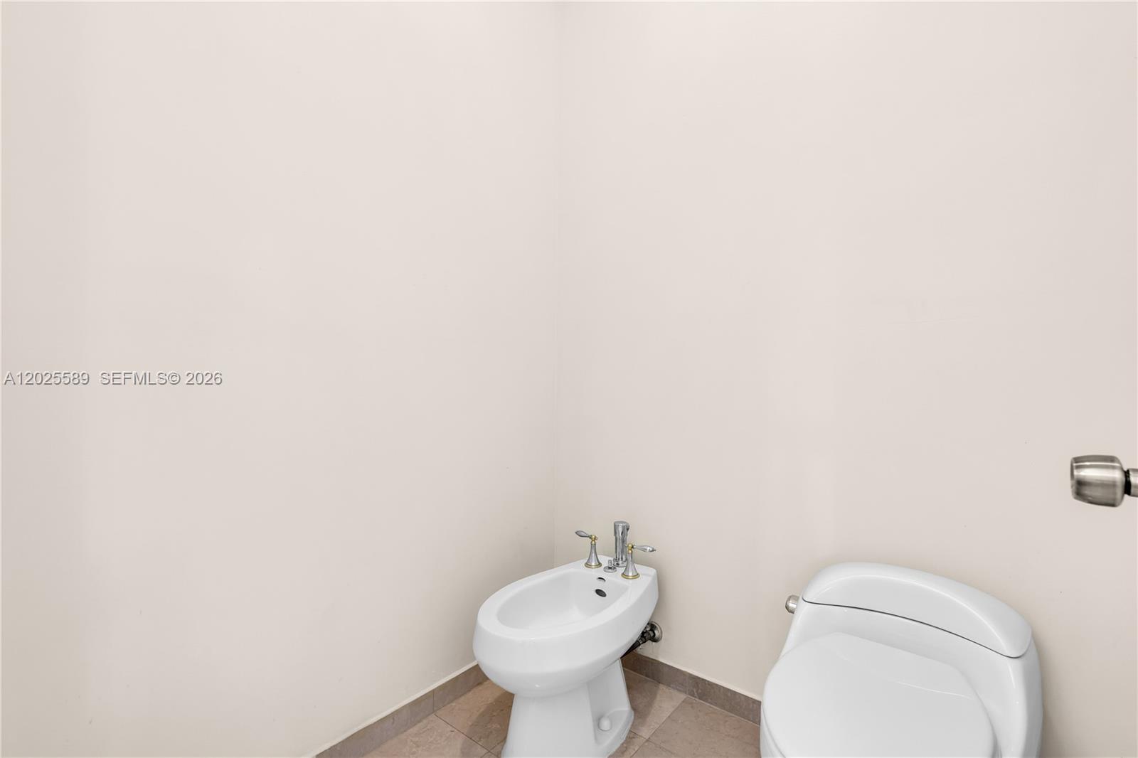 19529 Sw 80th Court Property Photo 44