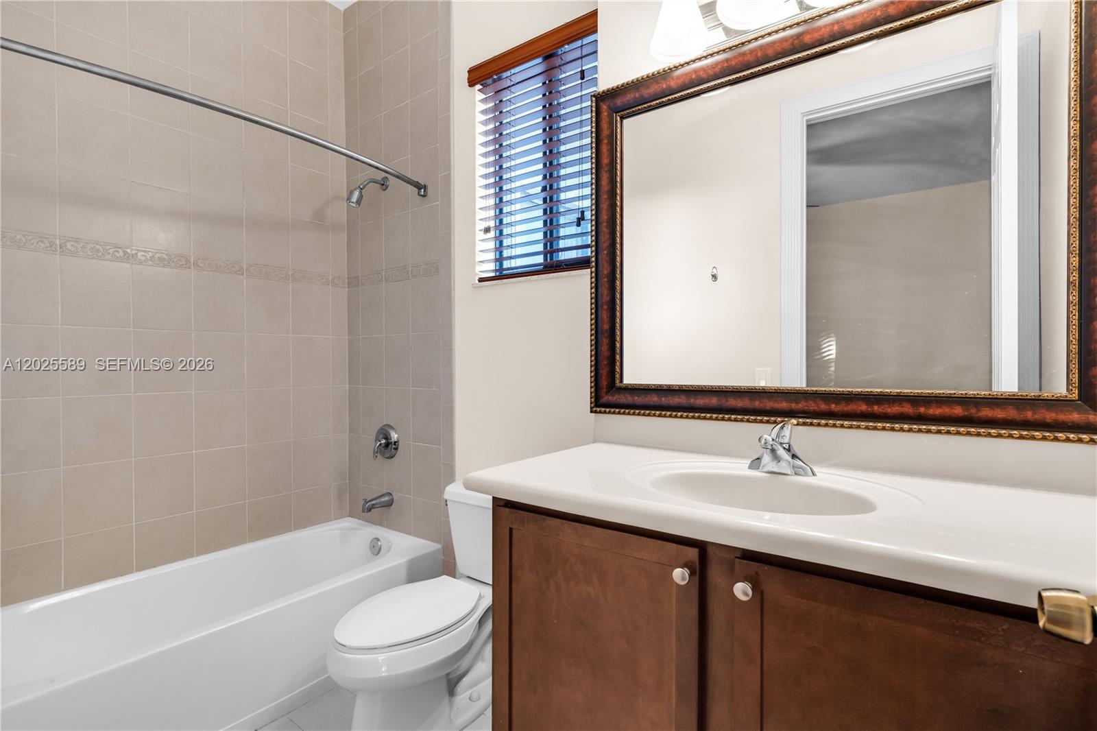 19529 Sw 80th Court Property Photo 56