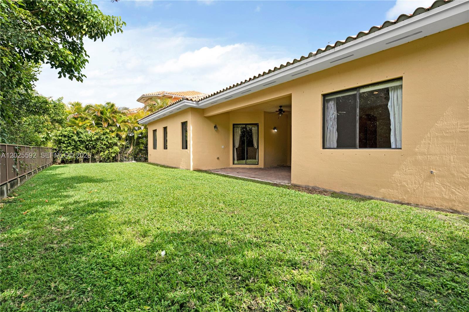 A12025592 Property Photo 7