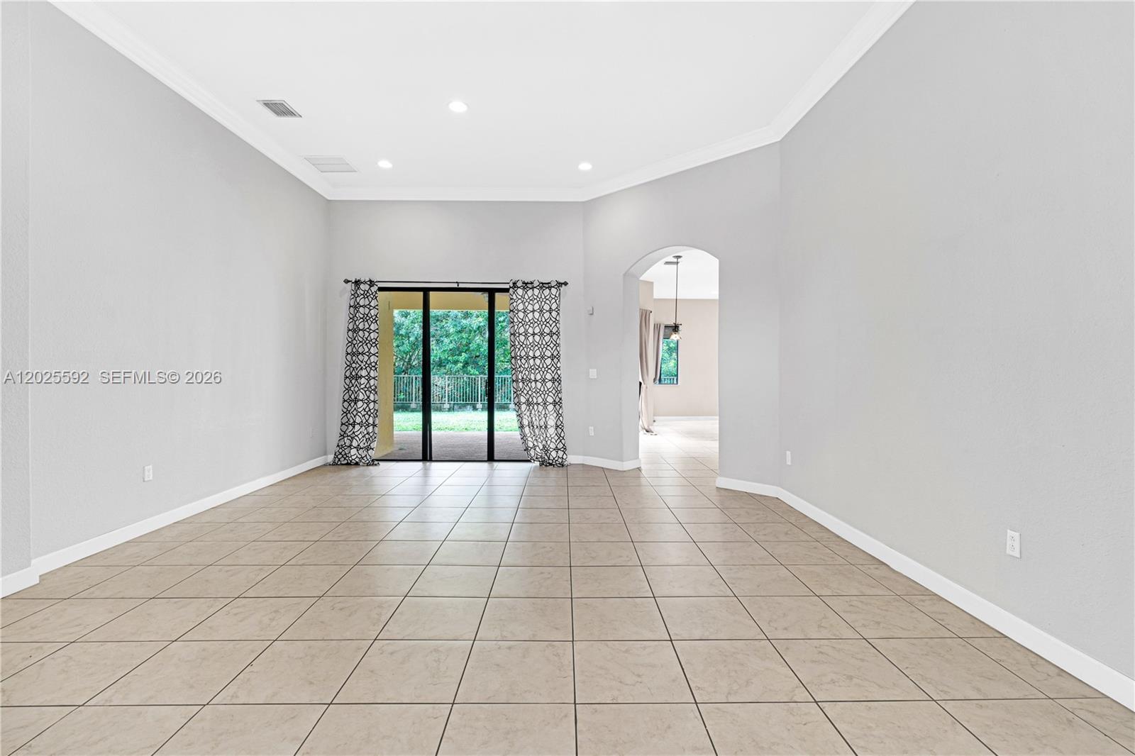 A12025592 Property Photo 10