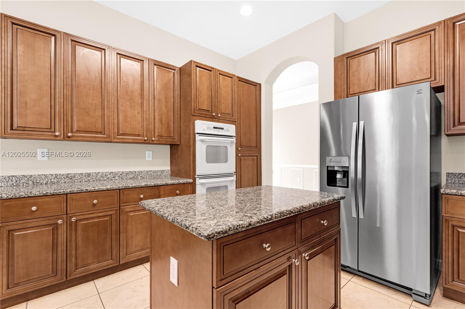 A12025592 Property Photo 16
