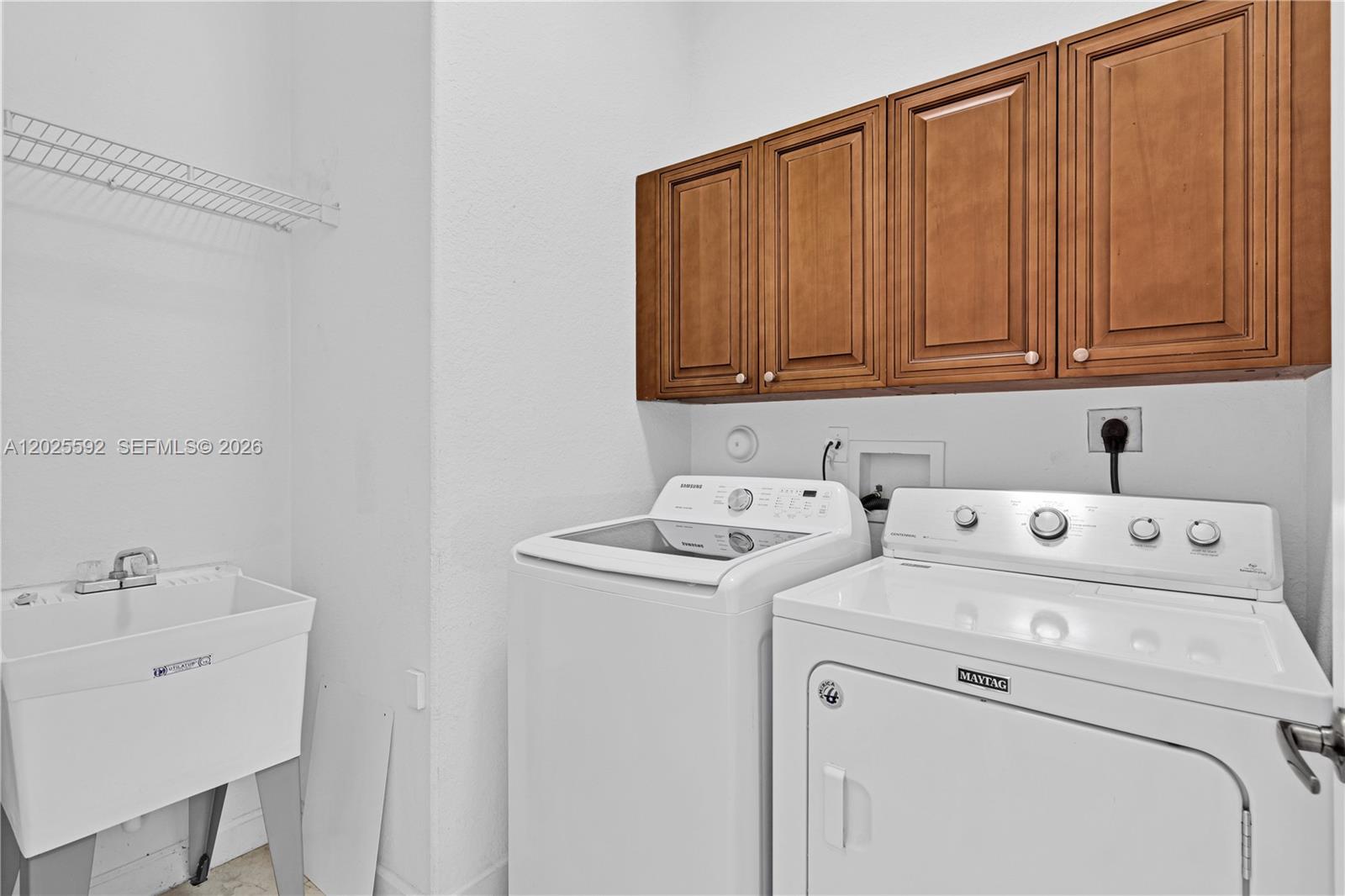 A12025592 Property Photo 26