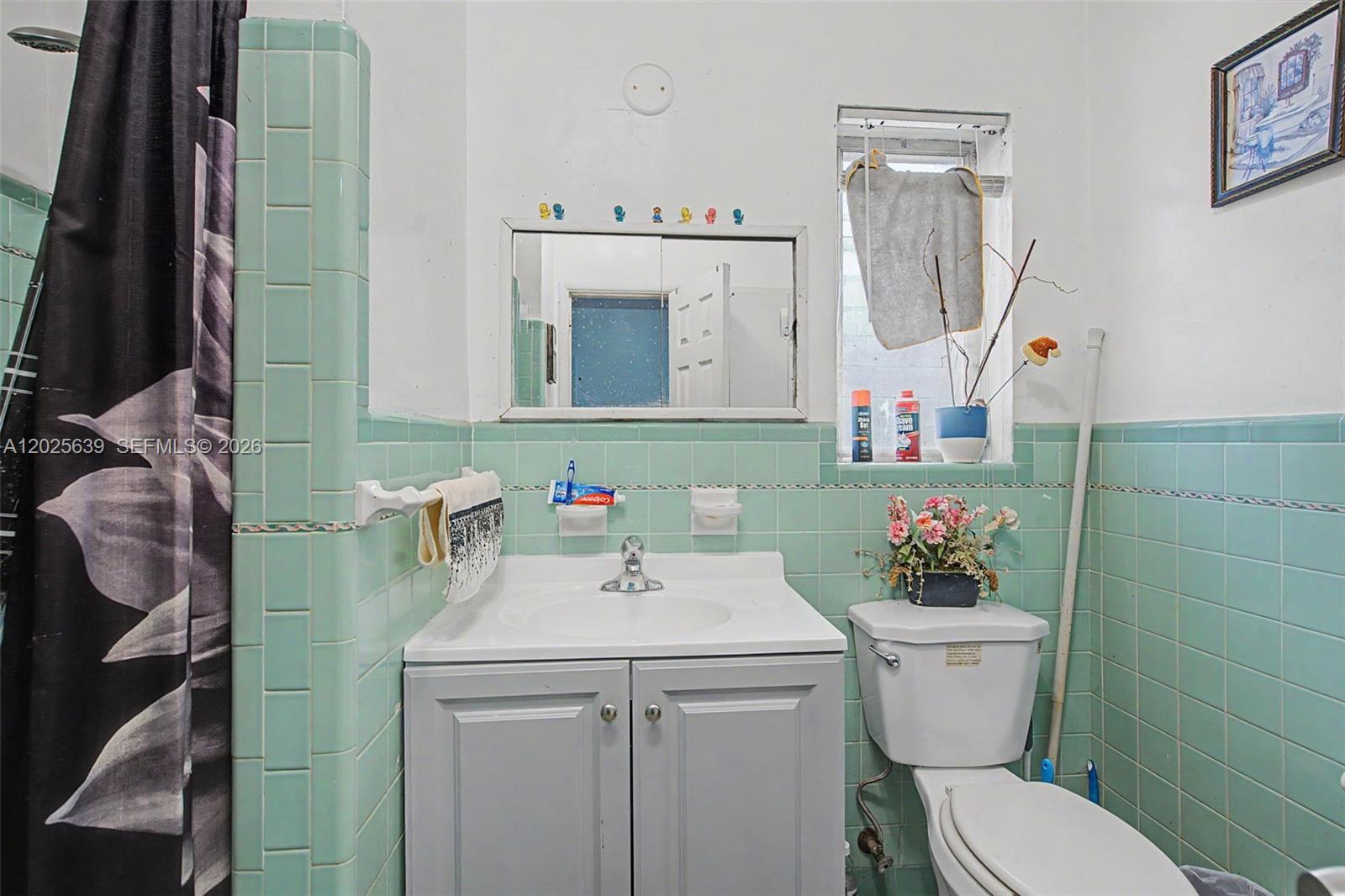 A12025639 Property Photo 16