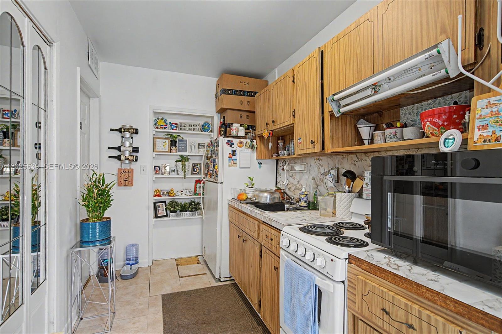 A12025639 Property Photo 19