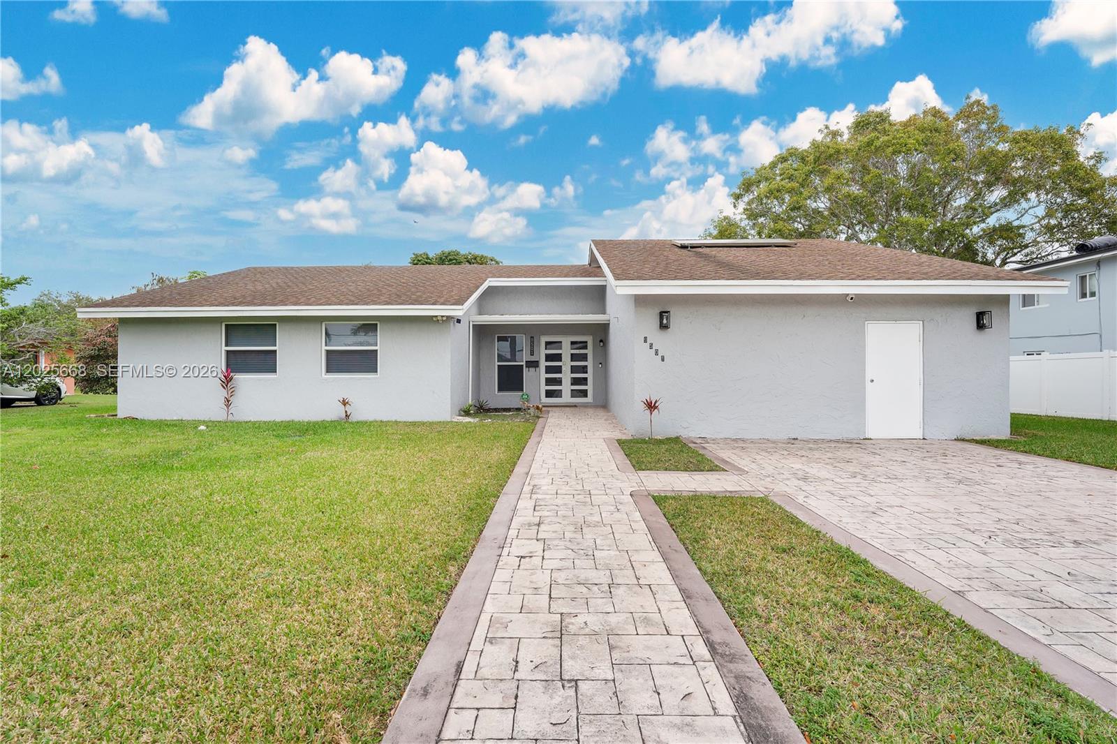 9501 E Palmetto Club Lane E 9501 Property Photo 1