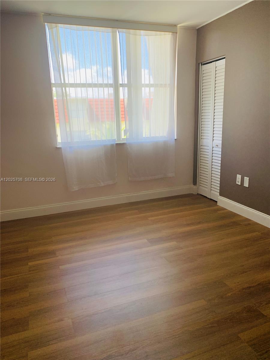 1651 Ne 115th Street 21c Property Photo 15
