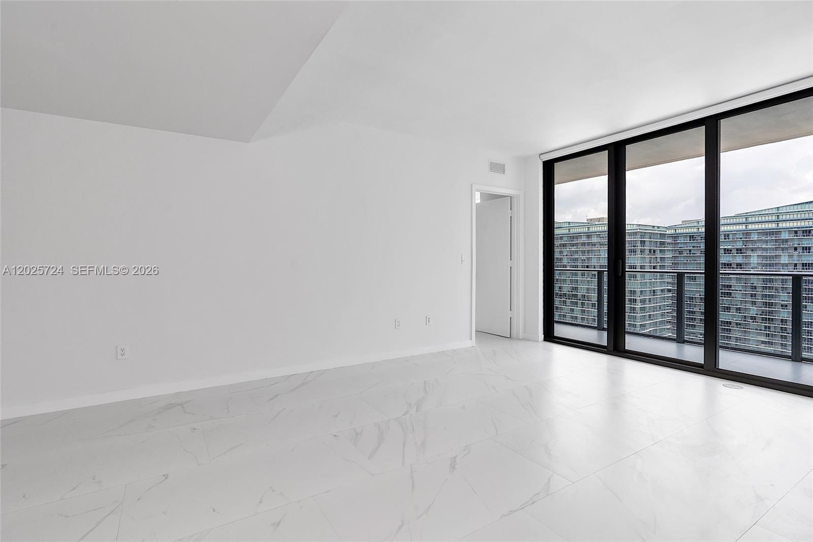 1300 S Miami Avenue 3211 Property Photo 17