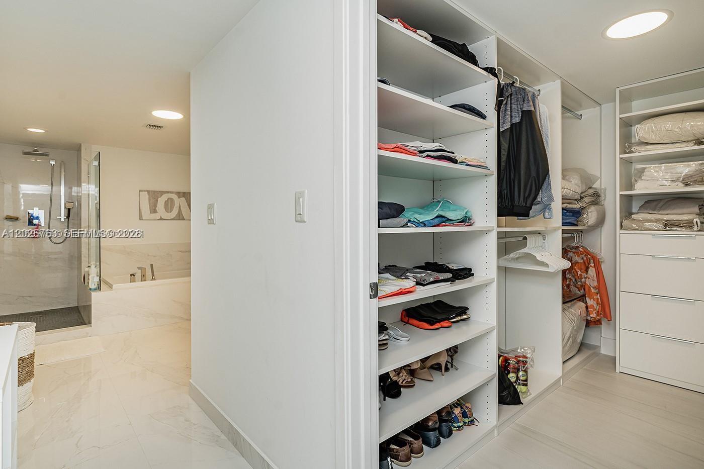 400 Sunny Isles Boulevard 1804 Property Photo 21