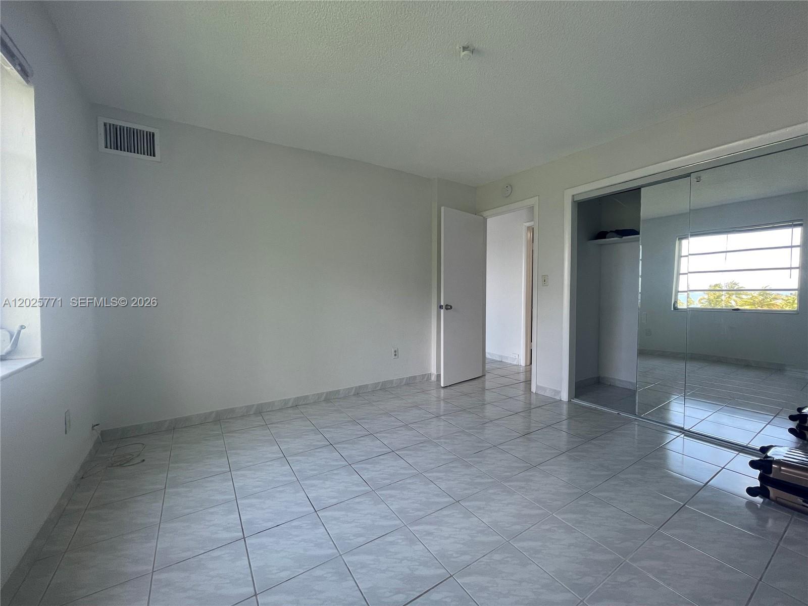 2201 Brickell Avenue 73 Property Photo 13