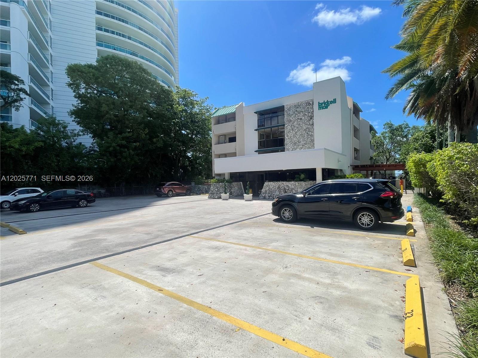 2201 Brickell Avenue 73 Property Photo 21