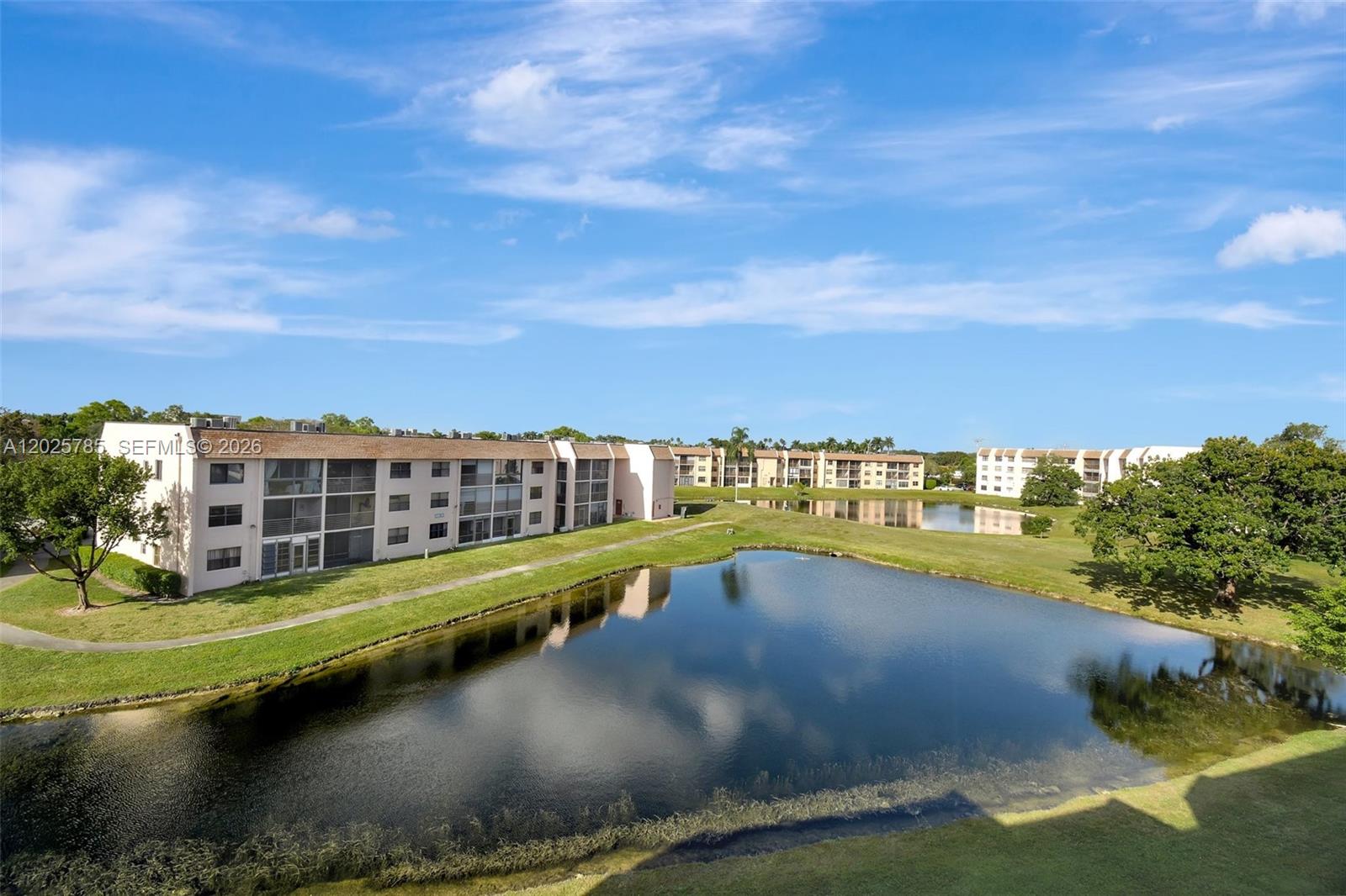 10145 Sunrise Lakes Boulevard 403