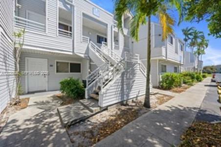 3425 Nw 44th Street 204 Property Photo 1