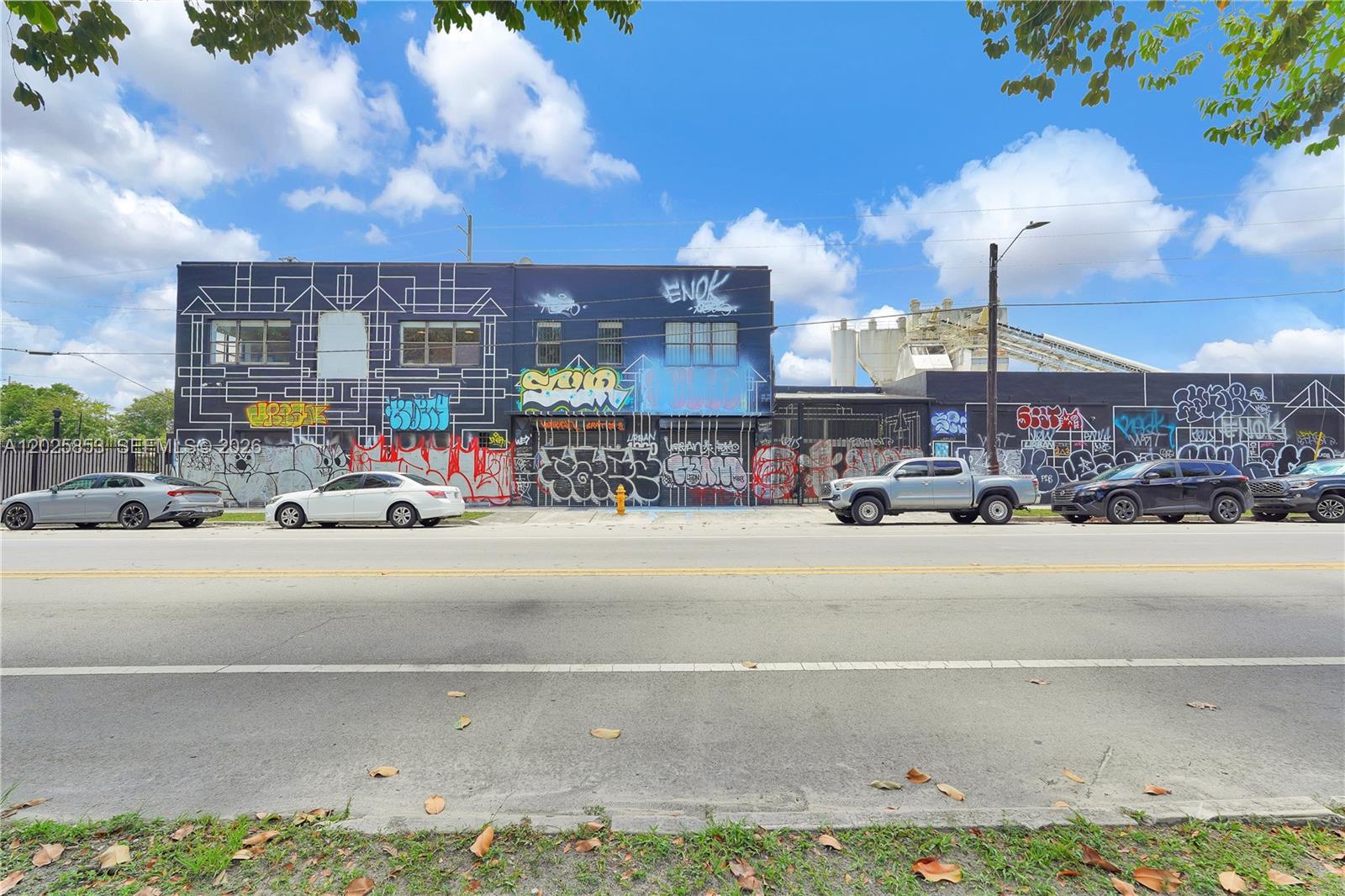  Property Photo 1