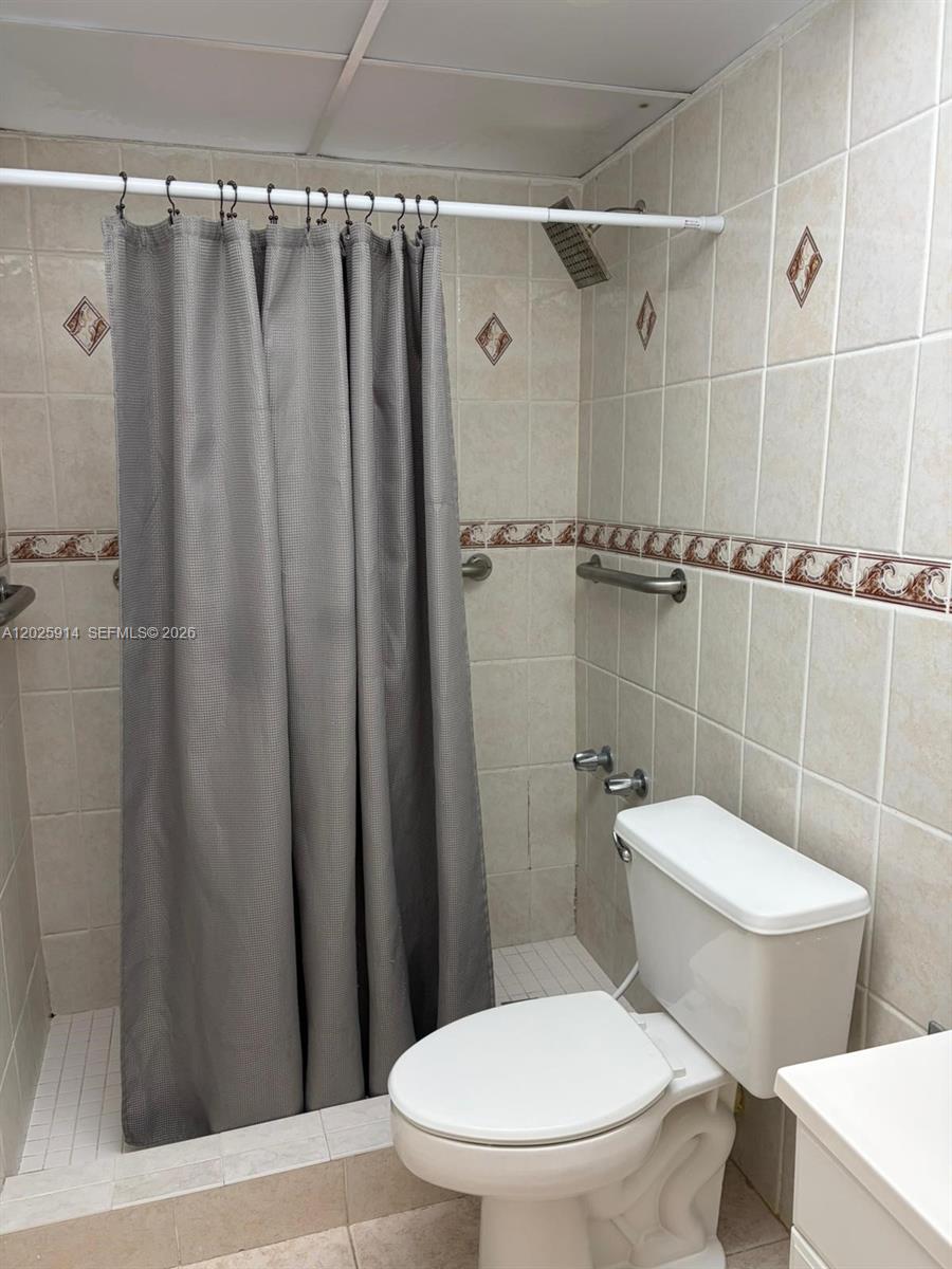 6820 W Flagler Street 212 Property Photo 5