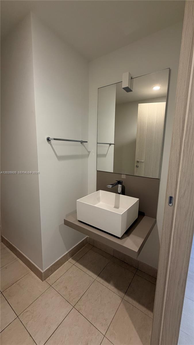 1000 Brickell 2014 Property Photo 13