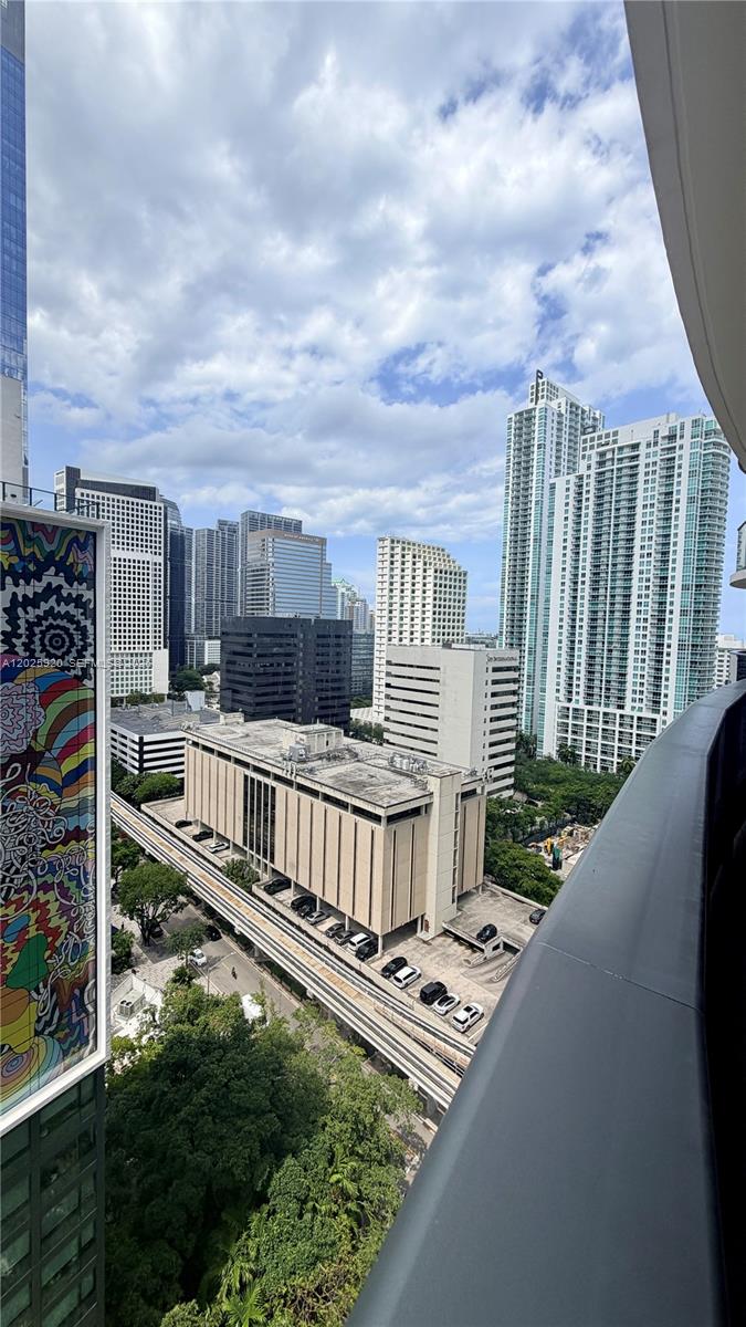 1000 Brickell 2014 Property Photo 28