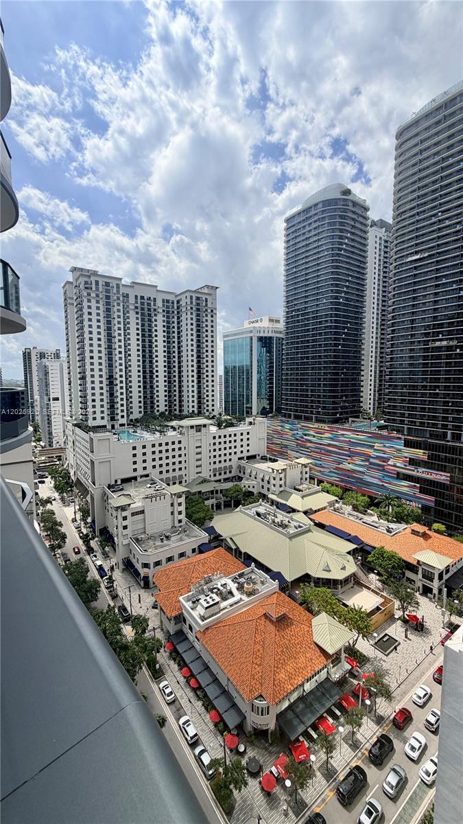 1000 Brickell 2014 Property Photo 29