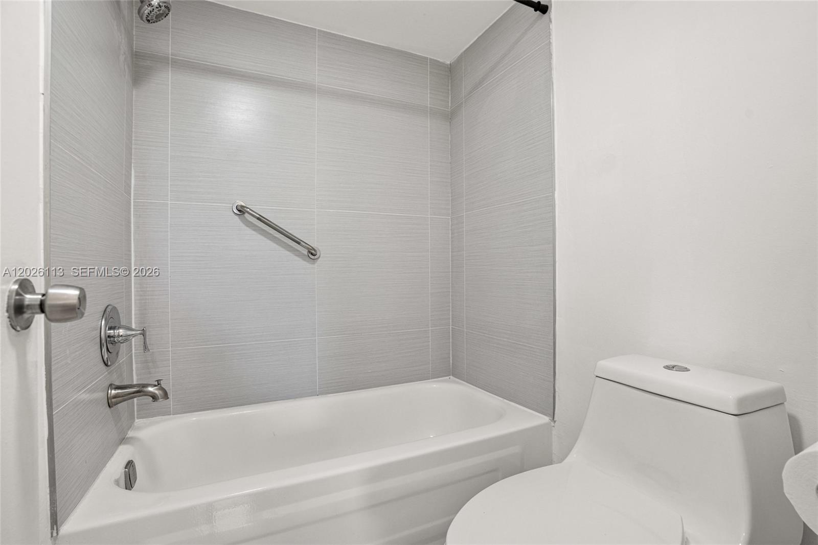 9091 Lime Bay Boulevard 304 Property Photo 15