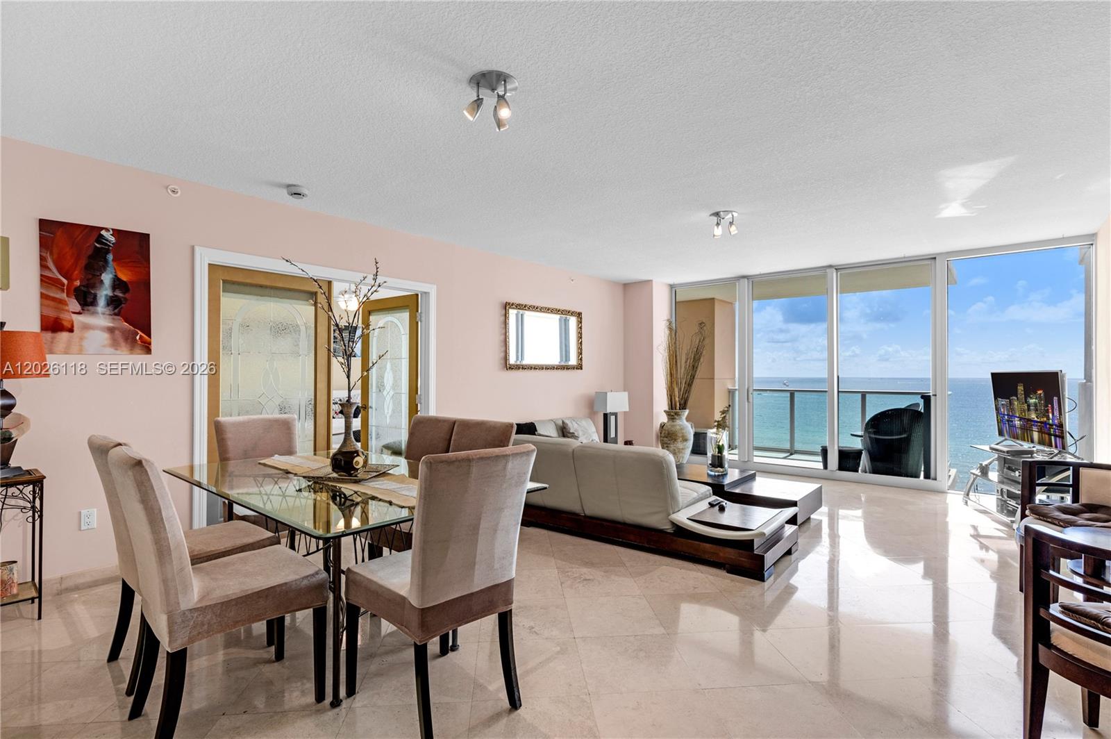 1455 Ocean Drive 1106 Property Photo 4