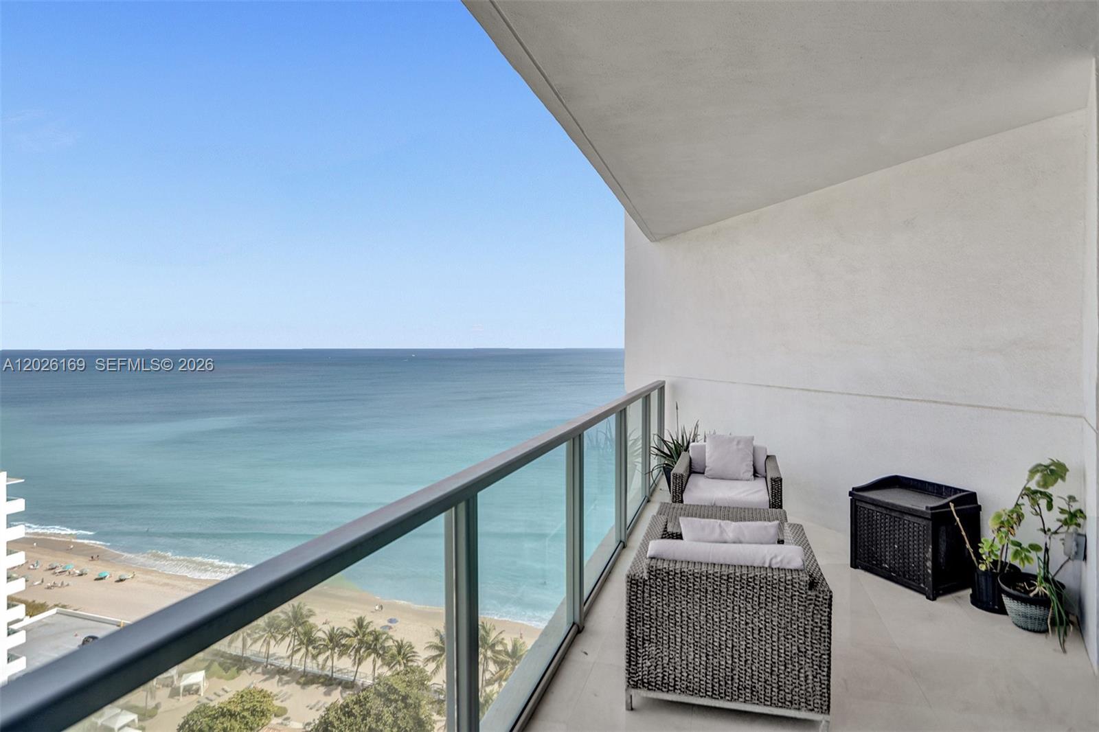 3101 S Ocean Drive 2005 (available Now ) Property Photo 11