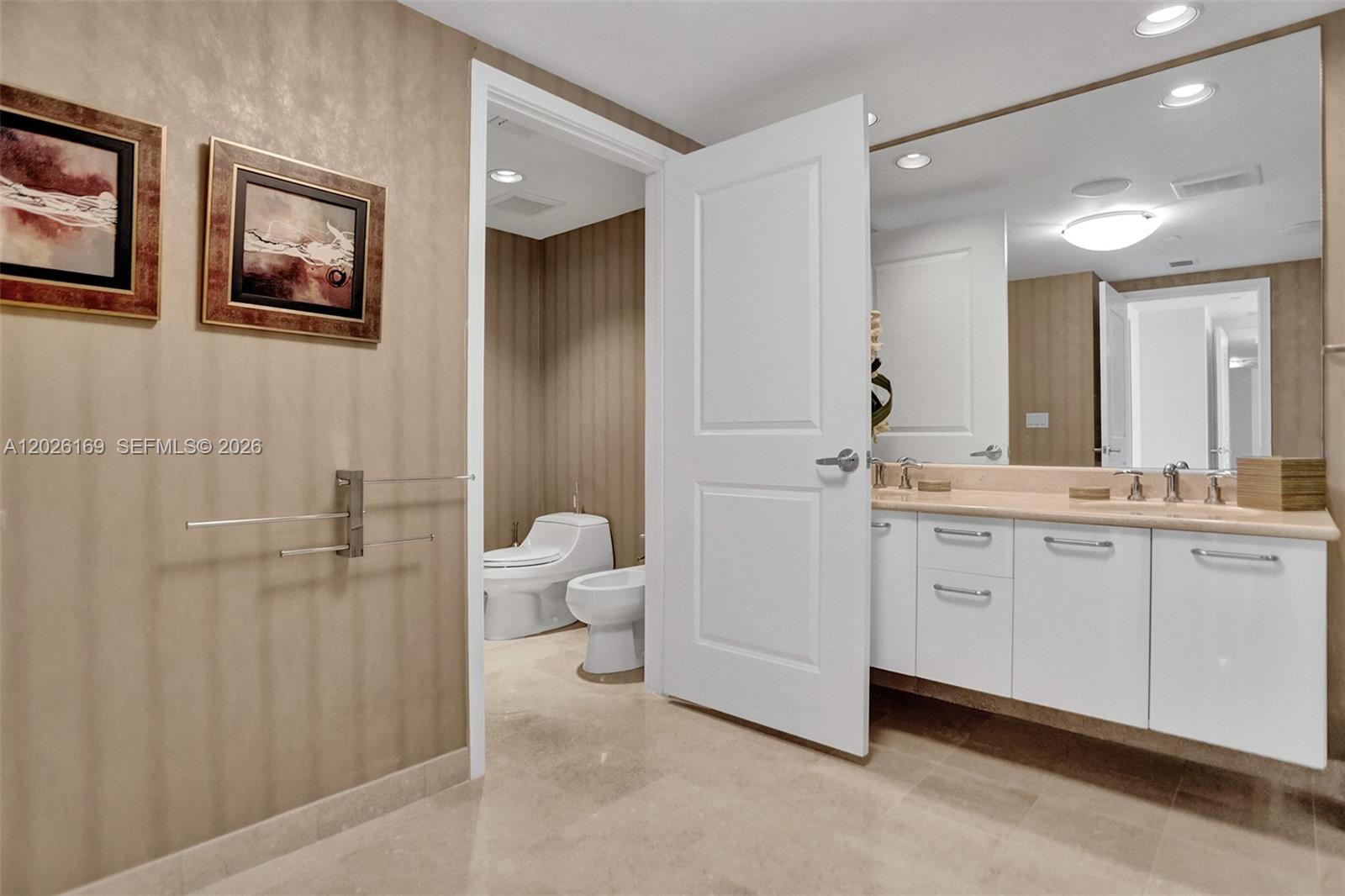 3101 S Ocean Drive 2005 (available Now ) Property Photo 22