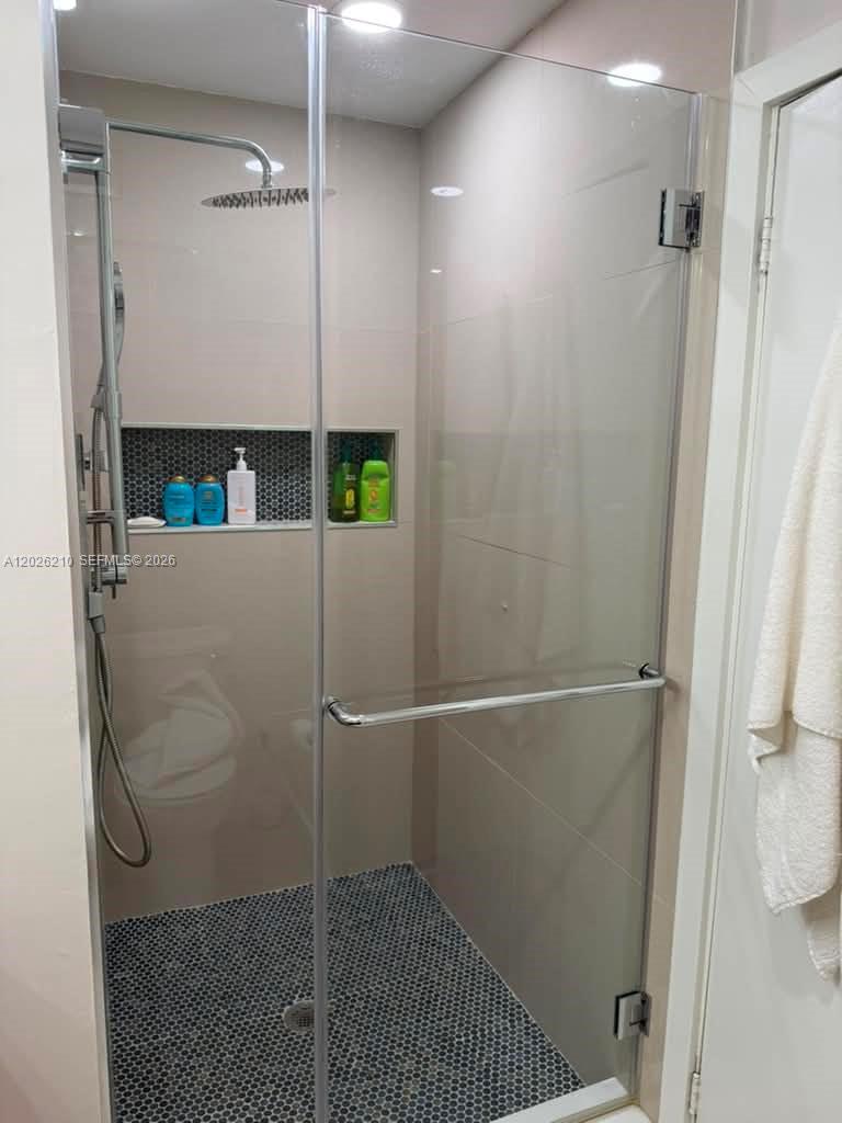 2500 Parkview Drive 2518 Property Photo 10