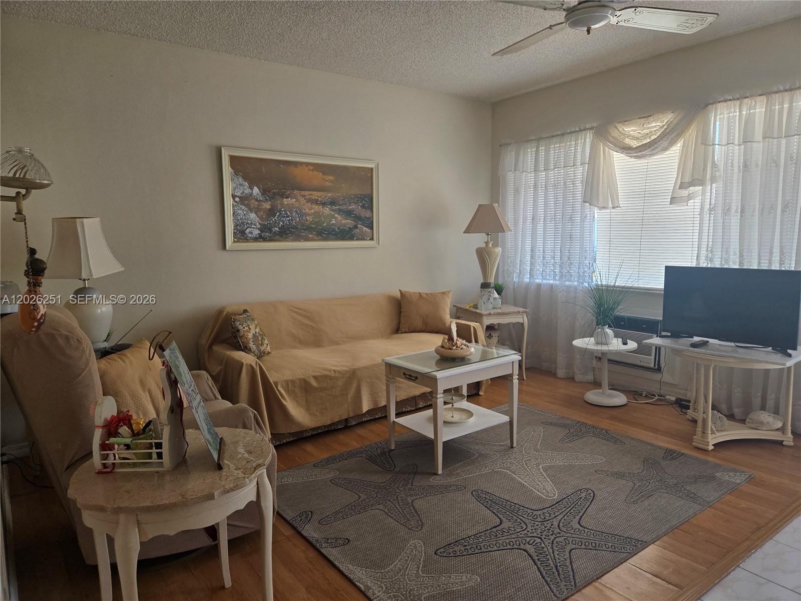 820 Sw 11 Street 4b Property Photo 2