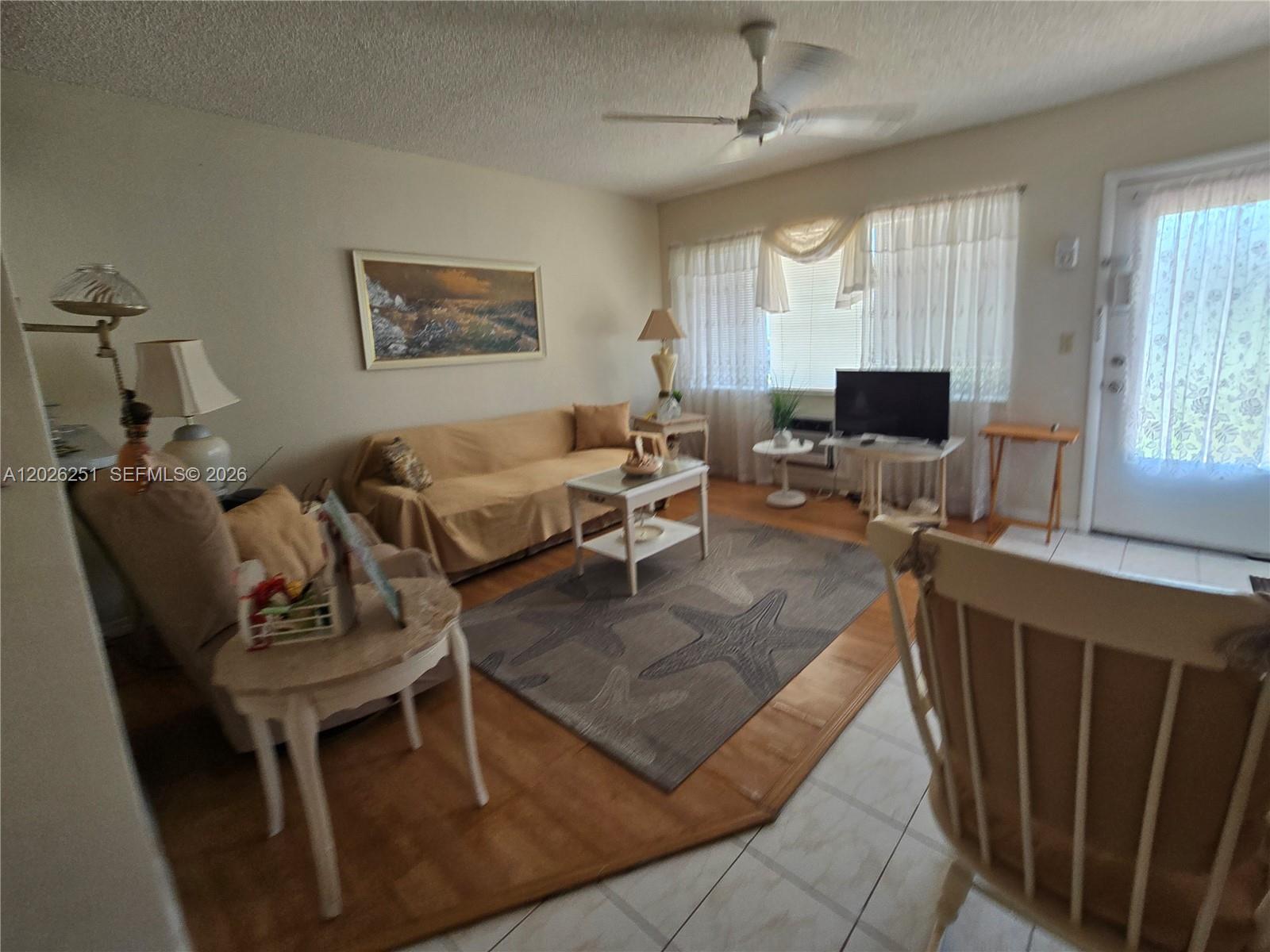 820 Sw 11 Street 4b Property Photo 3