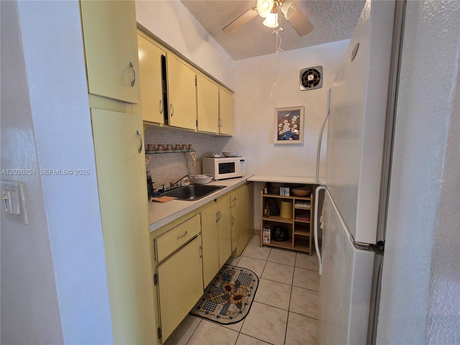 820 Sw 11 Street 4b Property Photo 4