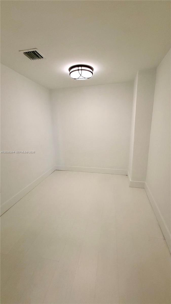 A12026264 Property Photo 26