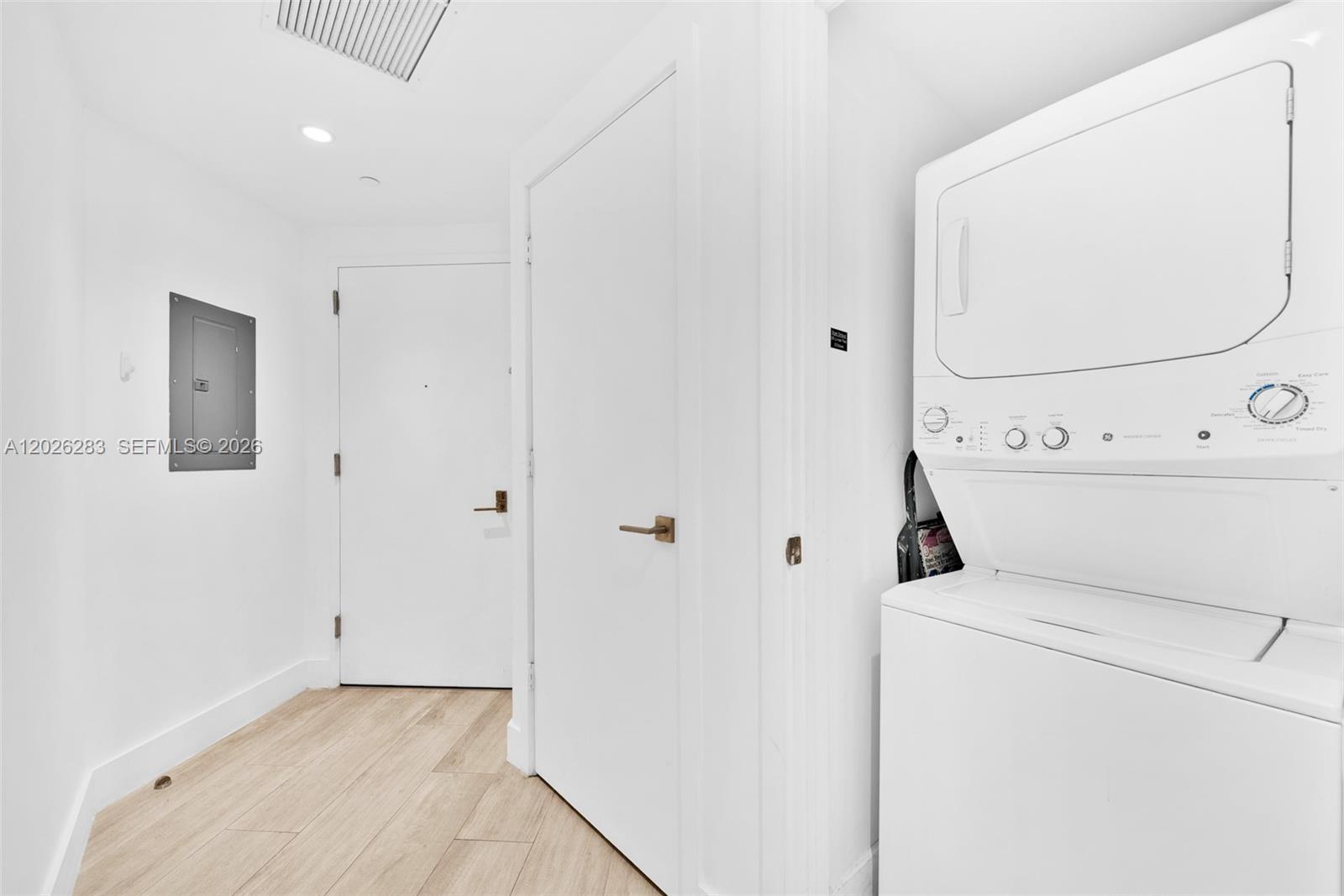 121 Ne 34th Street L304 Property Photo 35