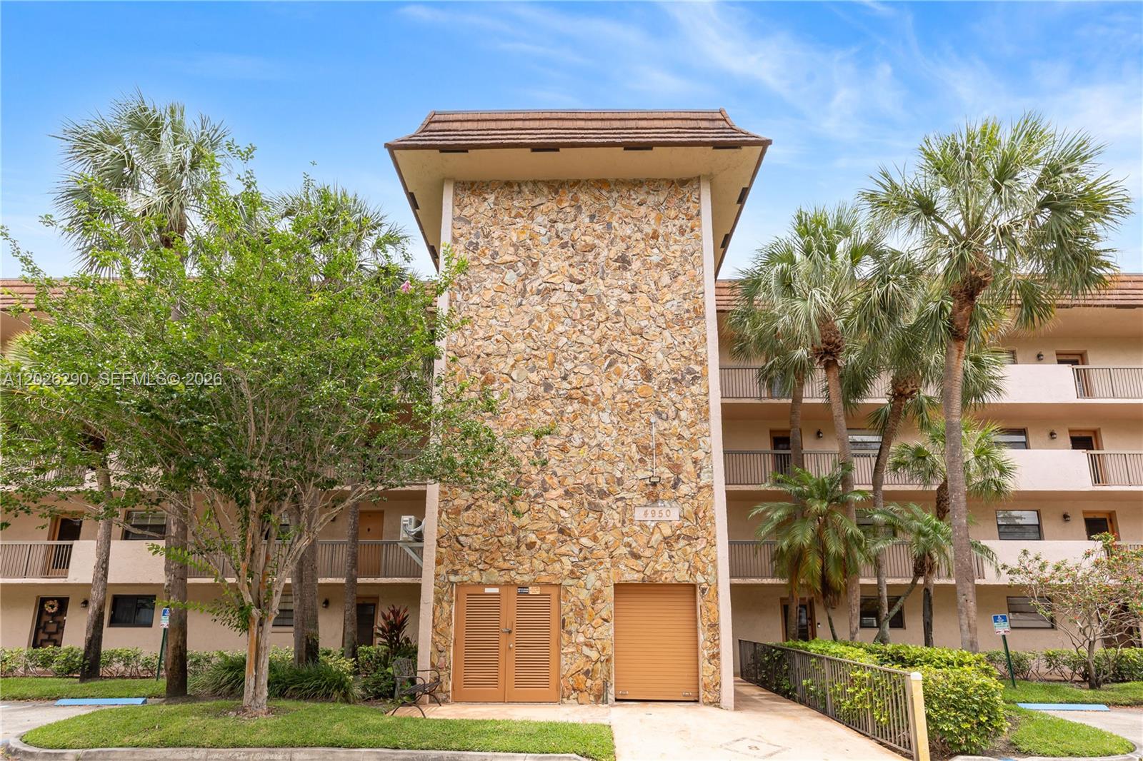 4950 E Sabal Palm Boulevard 106 Property Photo 2