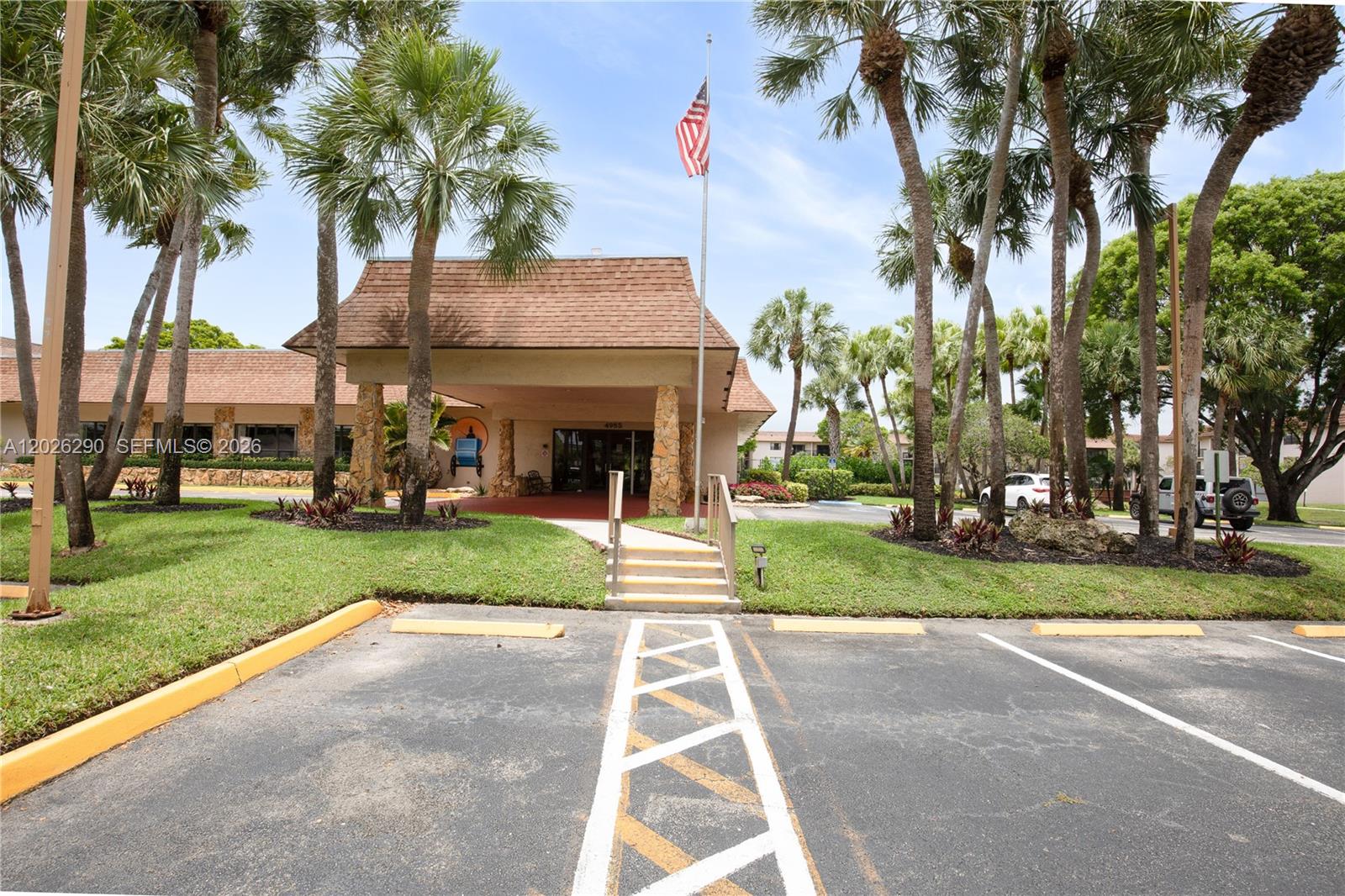 4950 E Sabal Palm Boulevard 106 Property Photo 37